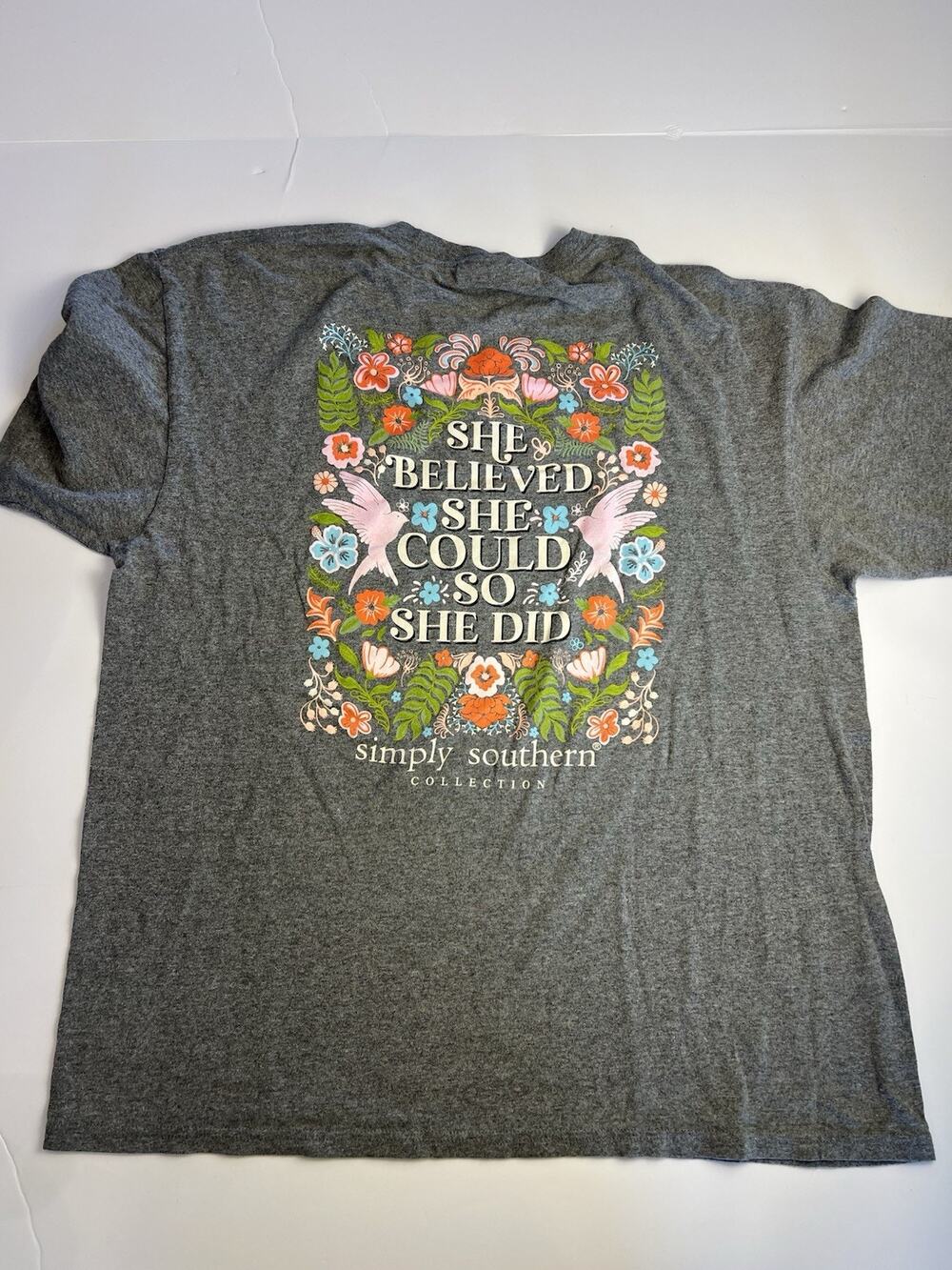 Simply Southern Graphic Tee XL Gray She Believed She Could So She Did Floral